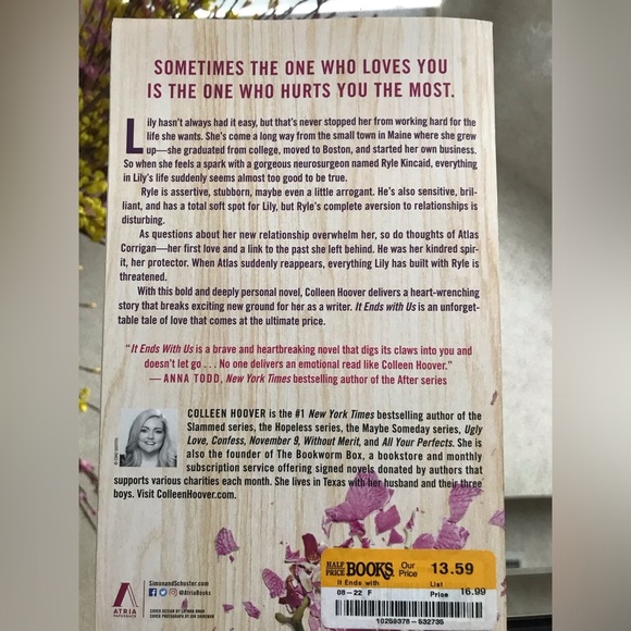 It Ends With Us by Colleen Hoover - Picture 2 of 2